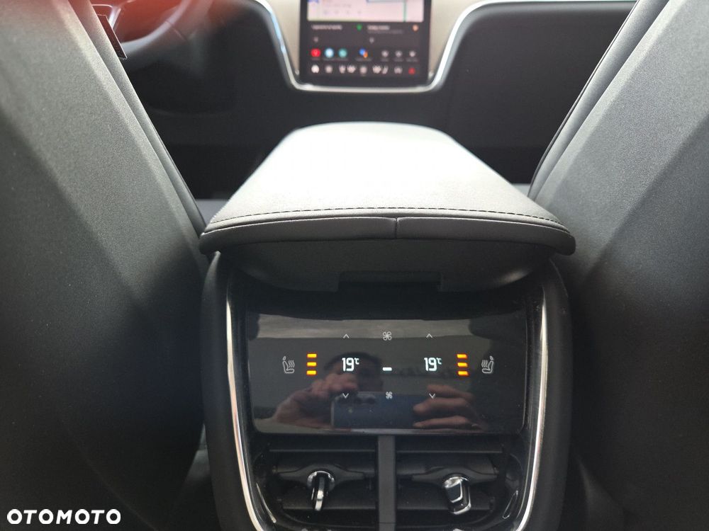 Volvo EX90 111kWh Twin AWD Ultra 7 os - 27