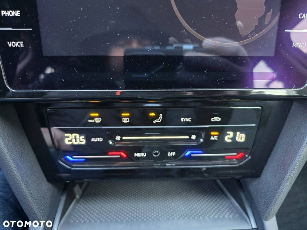 Volkswagen Passat - 26