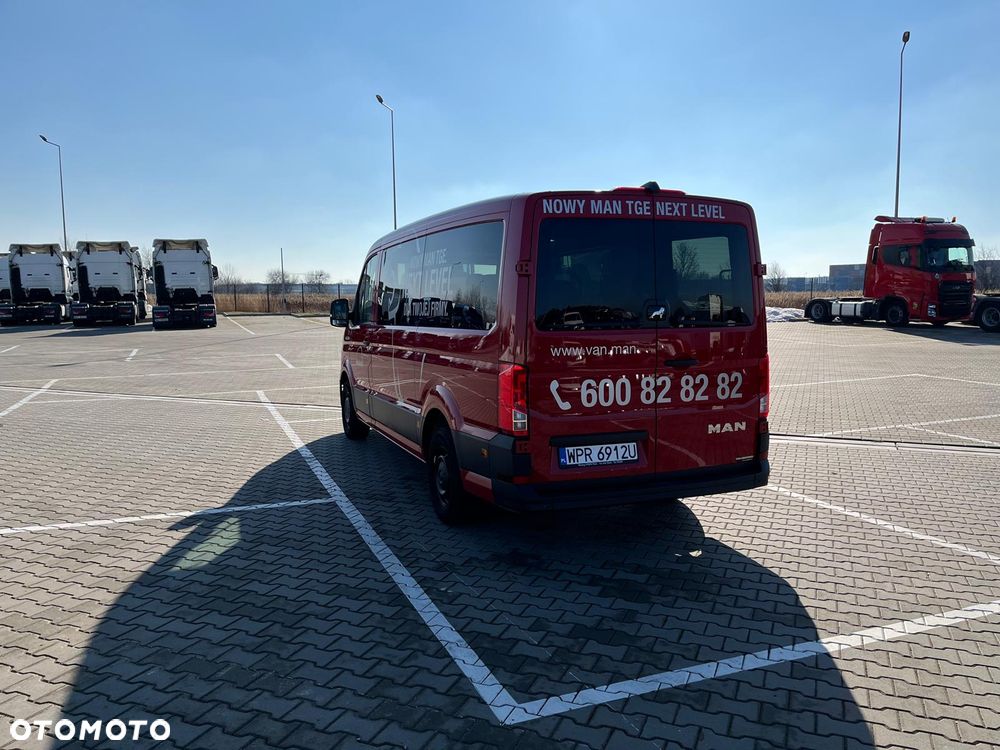 MAN TGE 3.180 4X2F SB - 4