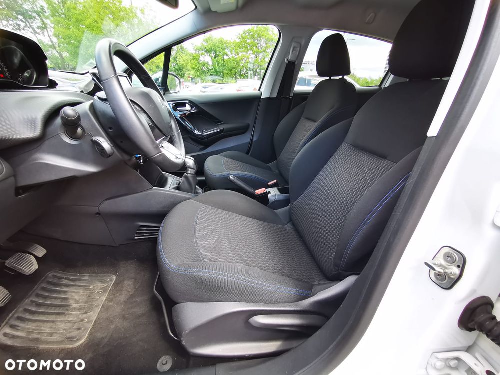 Peugeot 208 PureTech 82 Start & Stop Style - 9
