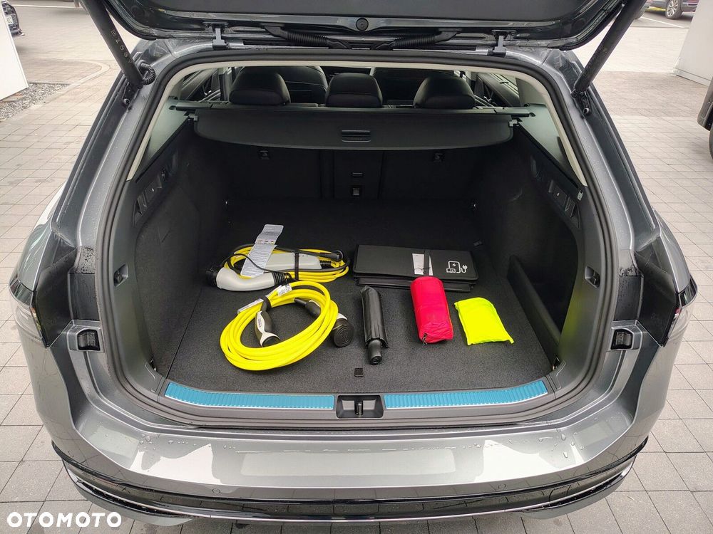 Volkswagen Passat - 8