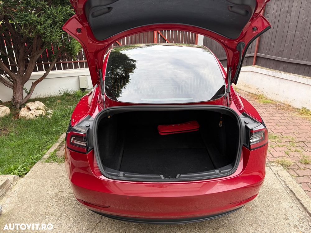 TESLA Model 3 2019 — imagine 4