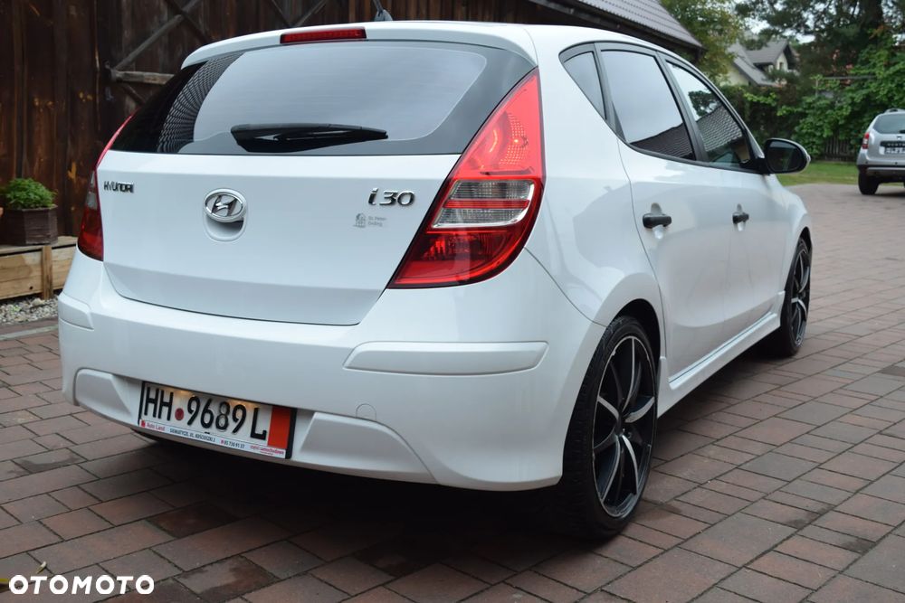 Hyundai i30 1.4 Classic + EU5 - 4