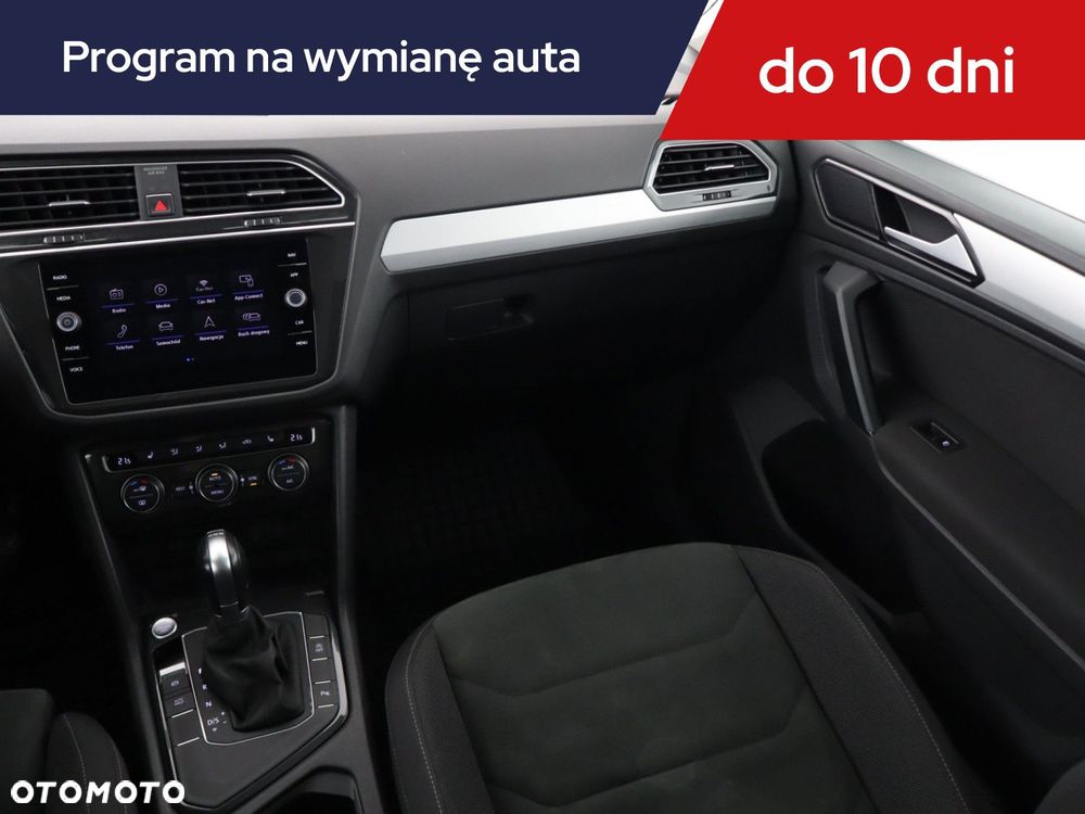 Volkswagen Tiguan - 10