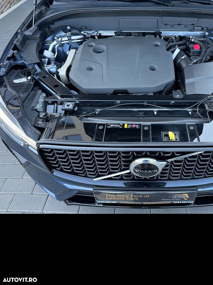 Volvo XC 60 B4 MHEV AT8 AWD R-Design - 35