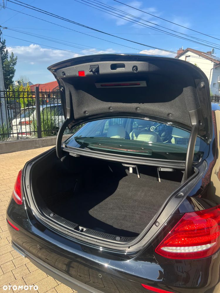 Mercedes-Benz Klasa E 200 d Business Edition 9G-TRONIC - 17