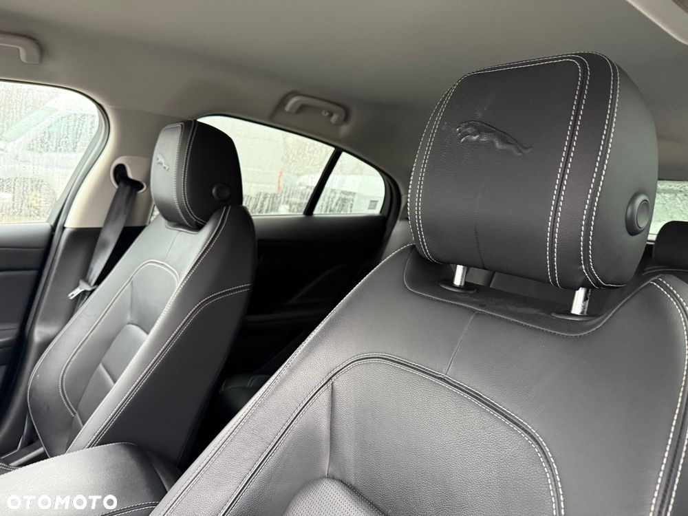 Jaguar I-Pace EV400 AWD R-DYNAMIC HSE - 11