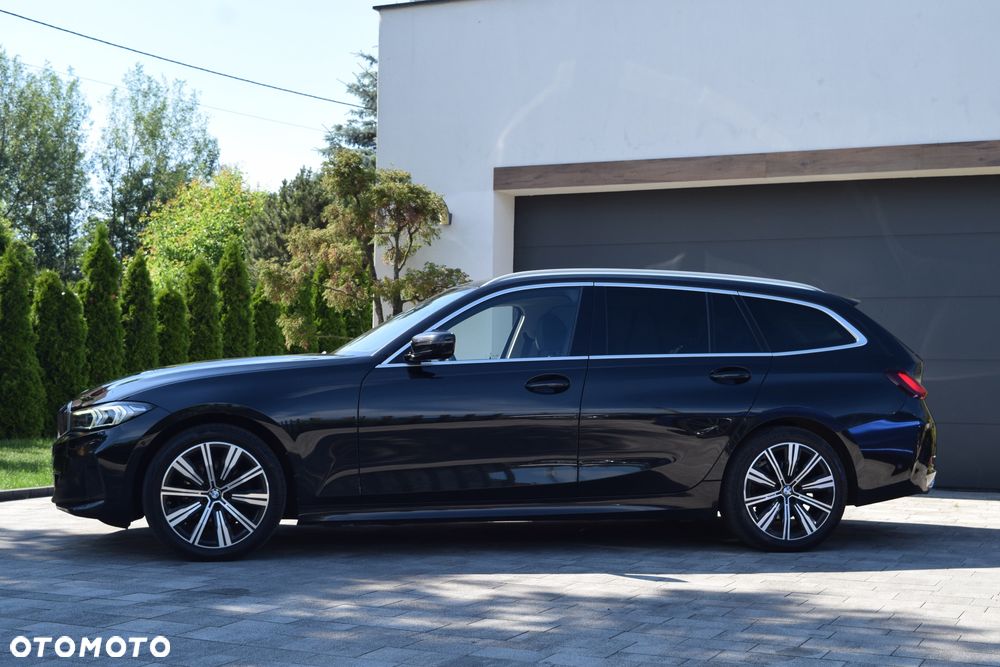 BMW Seria 3 320d xDrive Luxury Line sport - 40