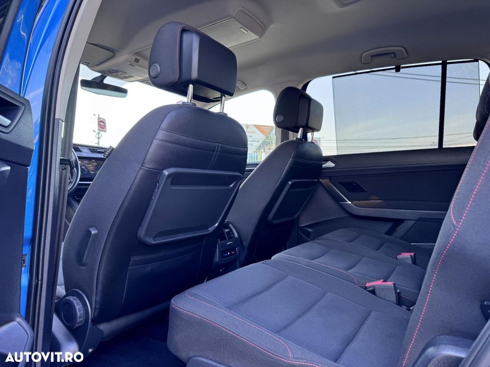 Volkswagen Touran - 26