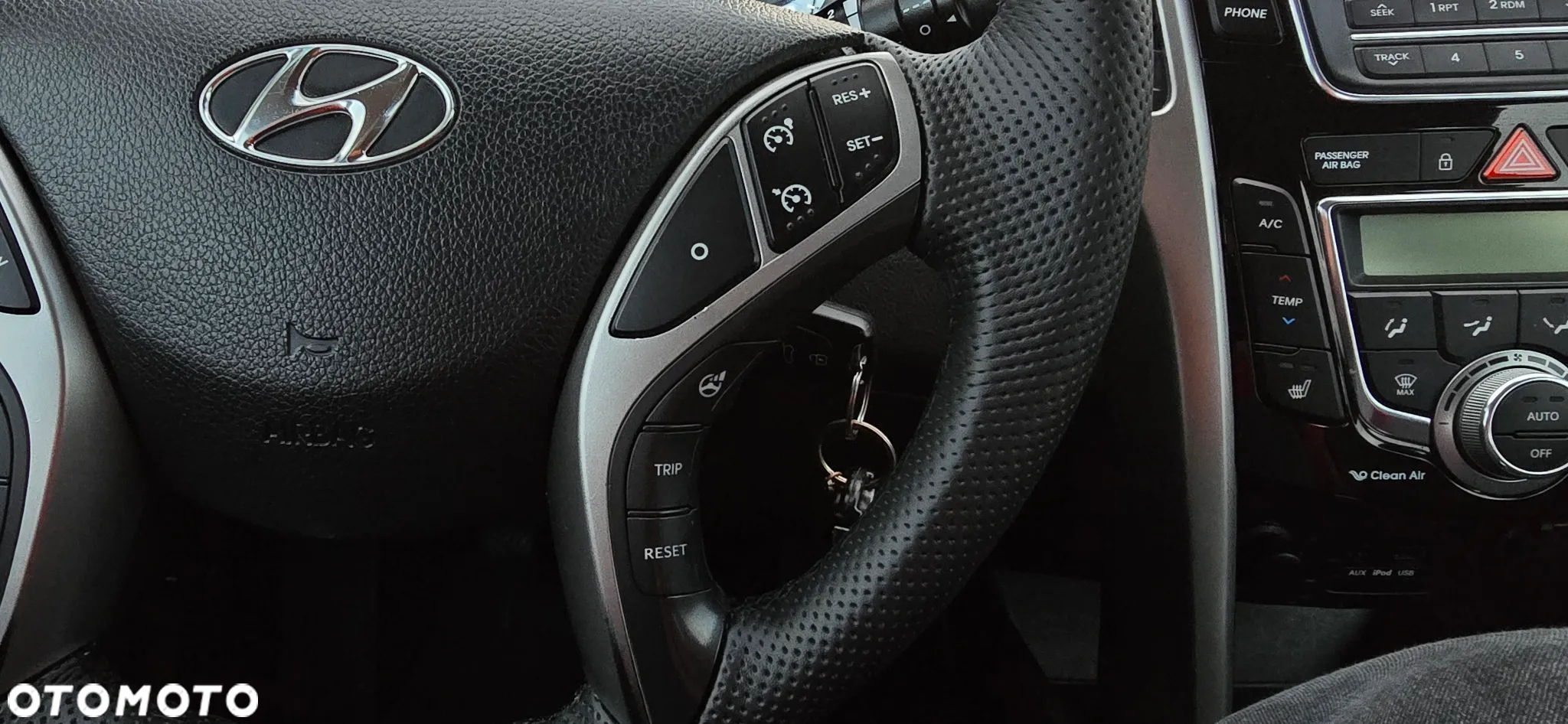 Hyundai i30 blue 1.6 CRDi Trend - 35