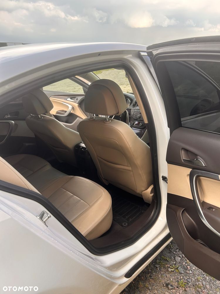 Opel Insignia 2.0 T Cosmo 4x4 - 27