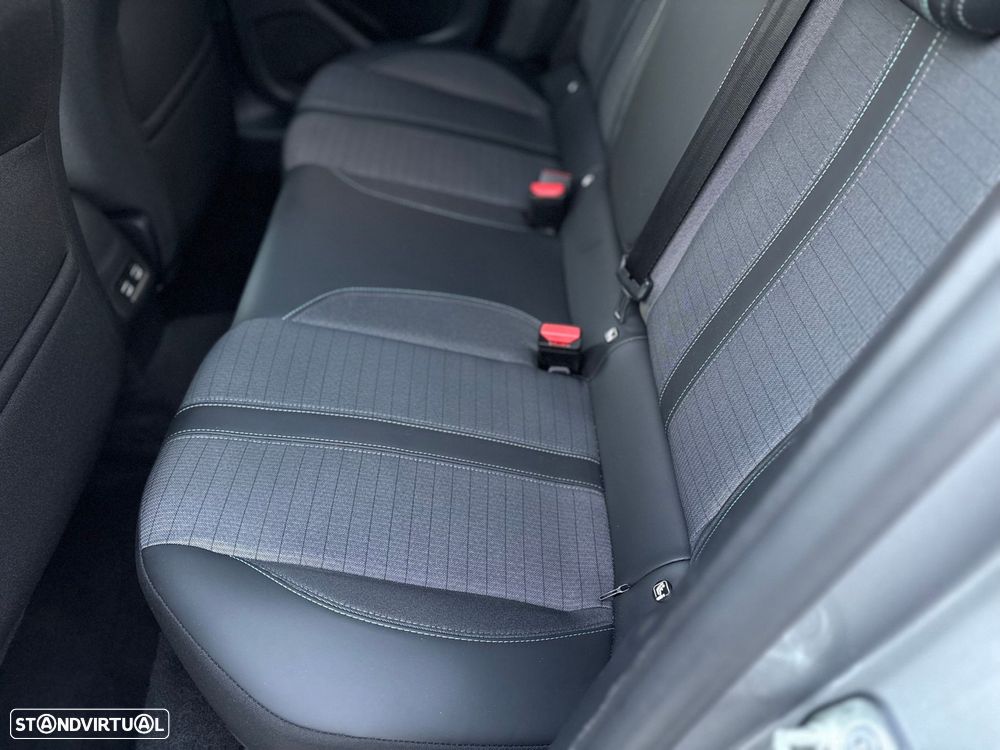 Peugeot e-208 50 kWh Allure Pack - 17