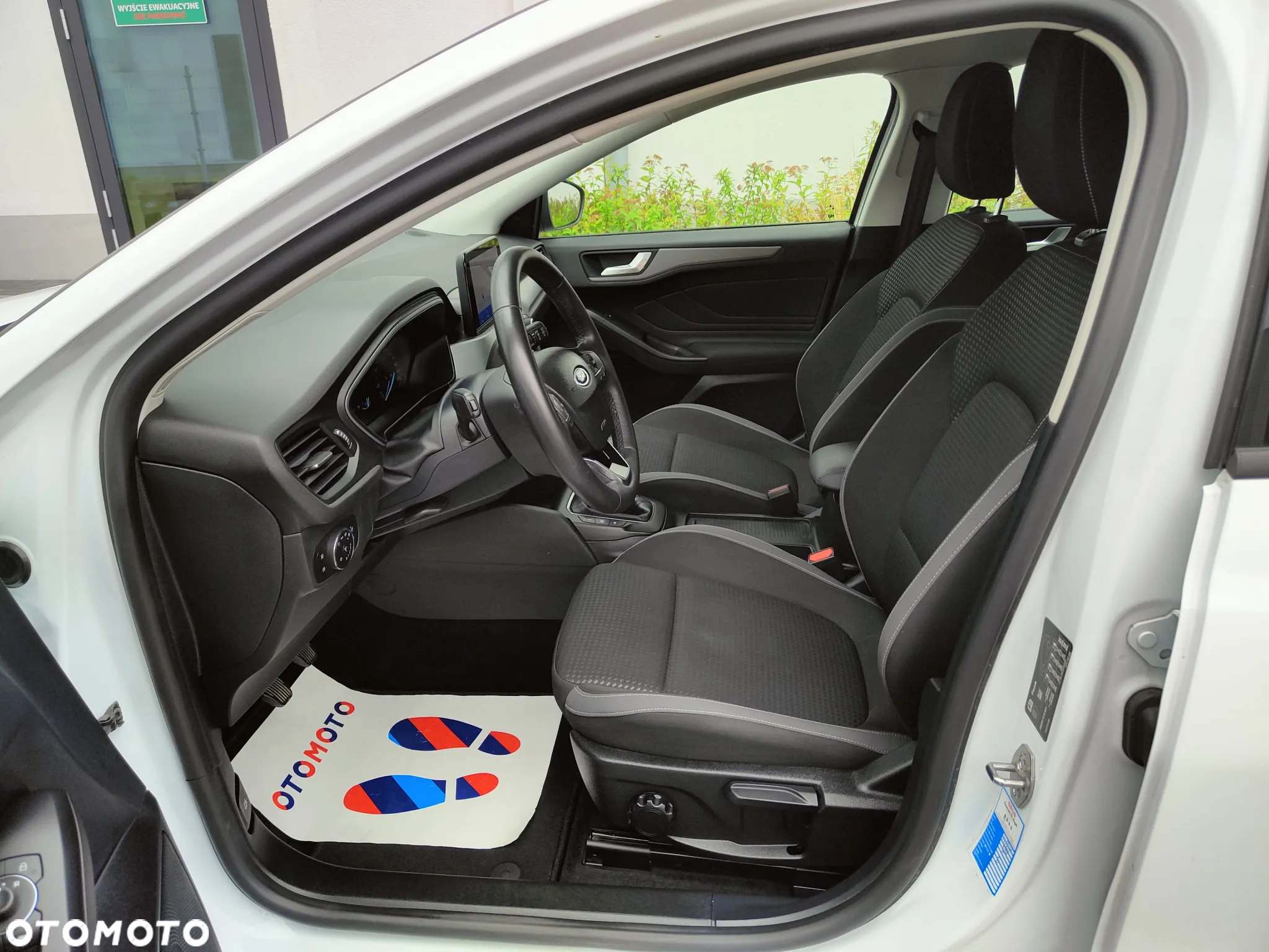 Ford Focus Turnier 1.5 EcoBlue Start-Stopp-System TITANIUM - 15