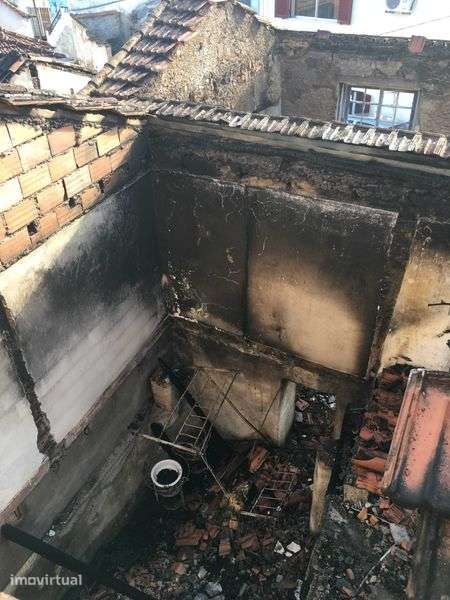 Casa de aldeia com terreno e horta - Grande imagem: 4/8
