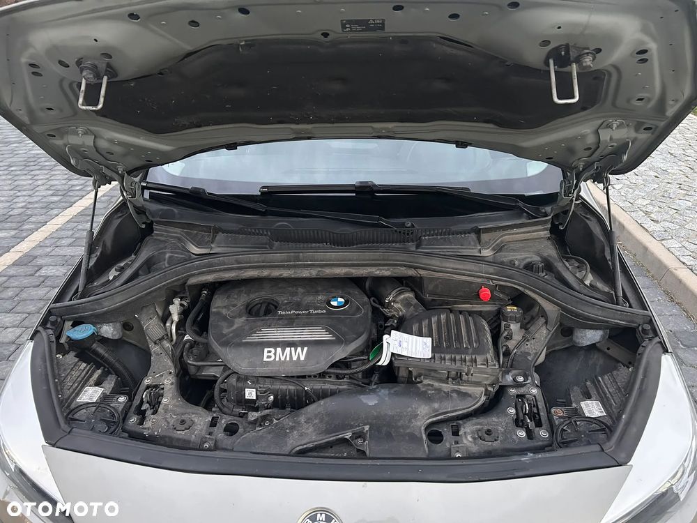 BMW Seria 2 218i - 5