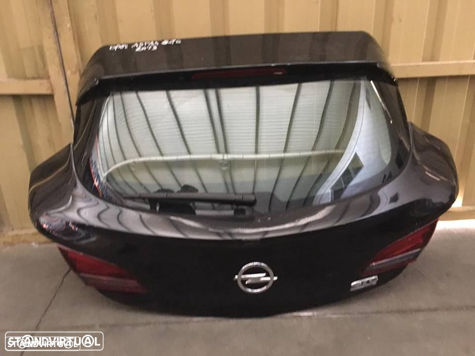 Opel Astra J GTC TAMPA DA MALA FAROLIM - 2