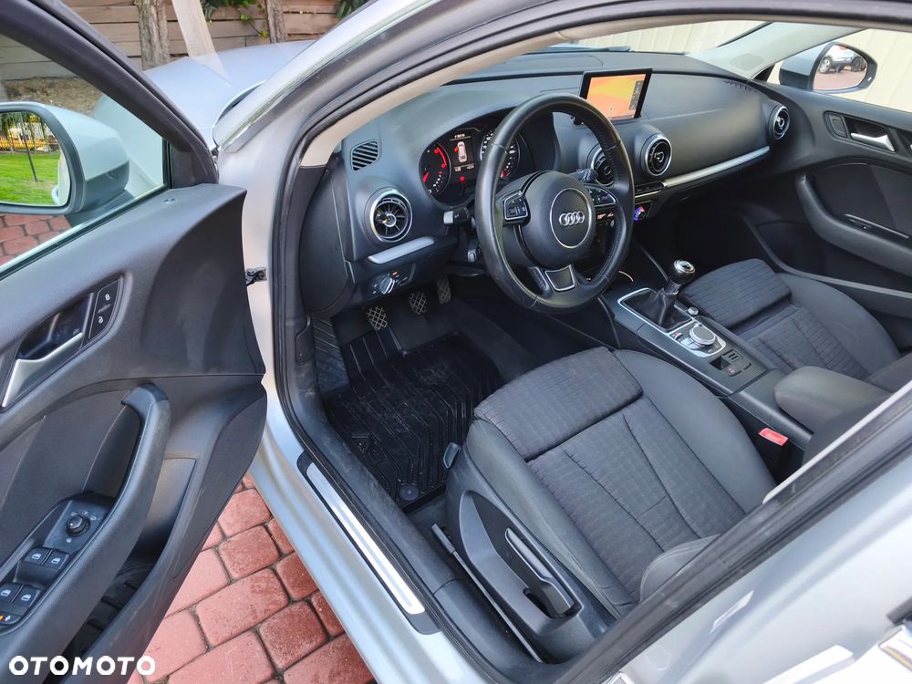 Audi A3 Sportback 2.0 TDI Attraction - 11
