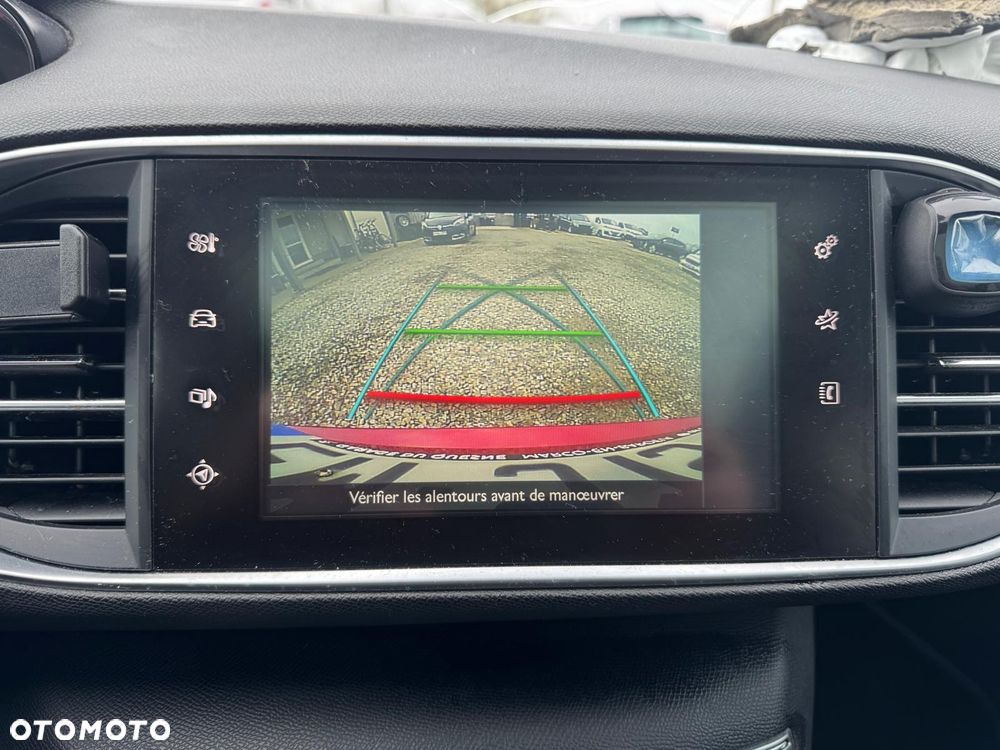 Peugeot 308 BlueHDi 120 EAT6 Stop & Start Active Business-Paket - 12