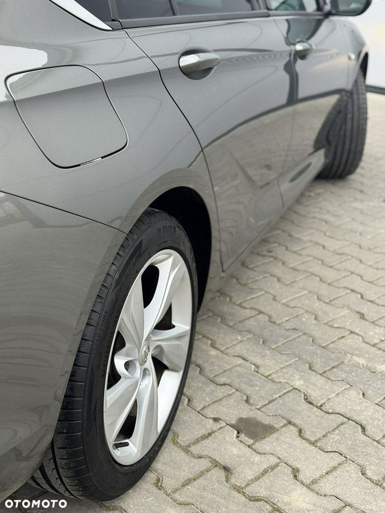Opel Insignia - 15