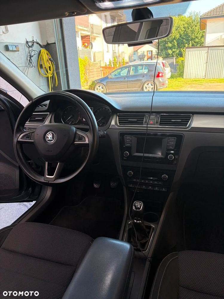 Skoda RAPID 1.2 TSI Active - 17