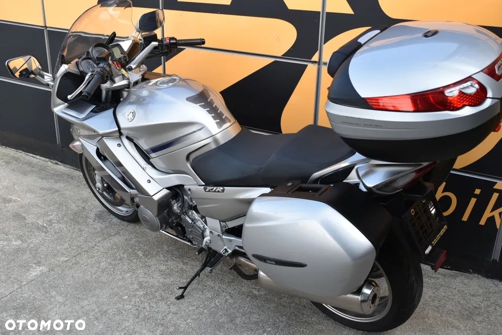 Yamaha FJR - 9