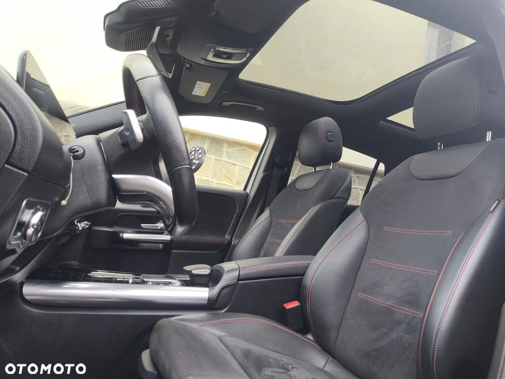 Mercedes-Benz GLA 250 4Matic 8G-DCT AMG Line - 15