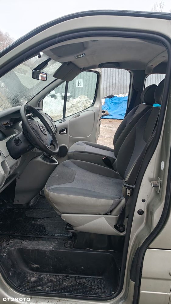 Opel Vivaro L1H1 2.7t - 16