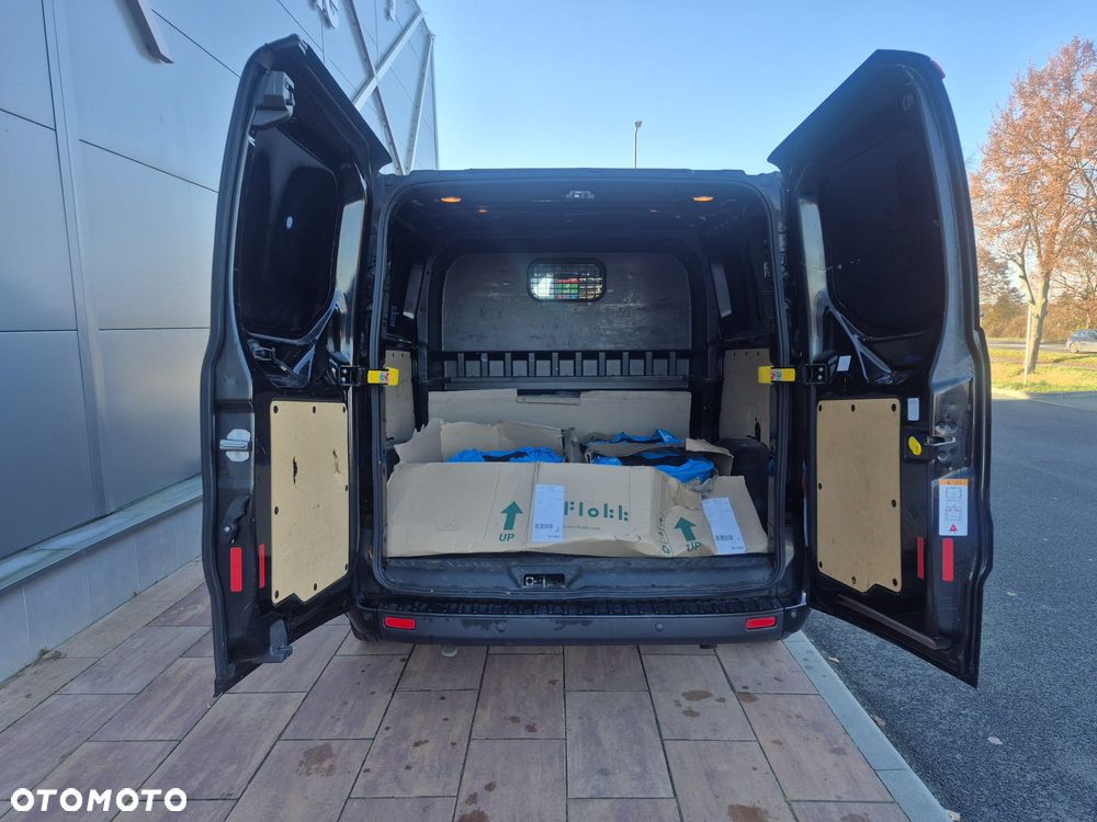 Ford Transit Custom 310 L2H1 Limited - 14