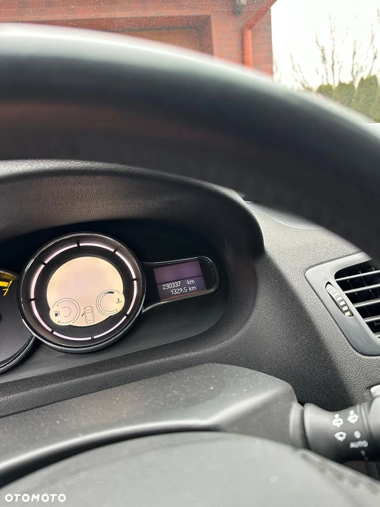 Renault Megane 1.6 16V Color Edition - 11