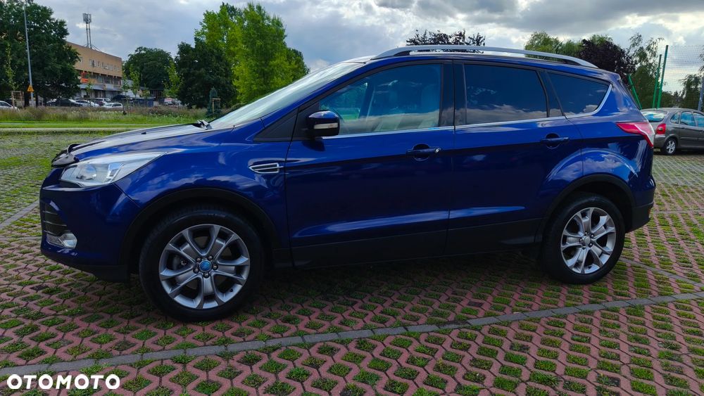 Ford Escape 2.0 EcoBoost AWD Titanium - 9