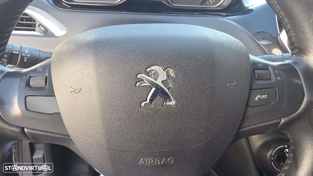 Peugeot 2008 1.5 BlueHDi Active - 11