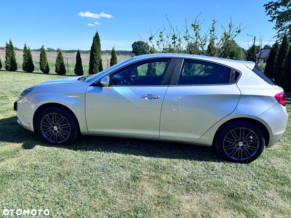Alfa Romeo Giulietta 2.0 JTDM Distinctive - 6