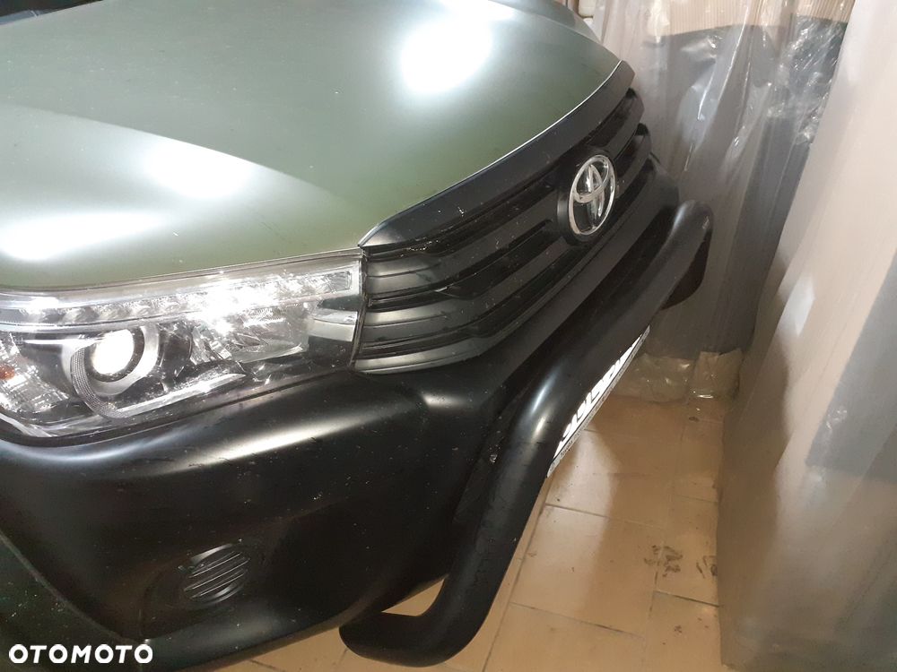 Toyota Hilux 2.4 D-4D Extra Cab DLX 4x4 - 6