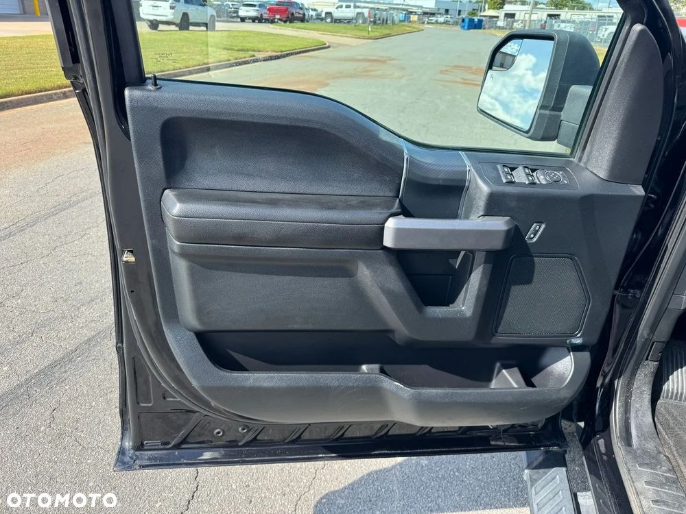 Ford F150 - 18