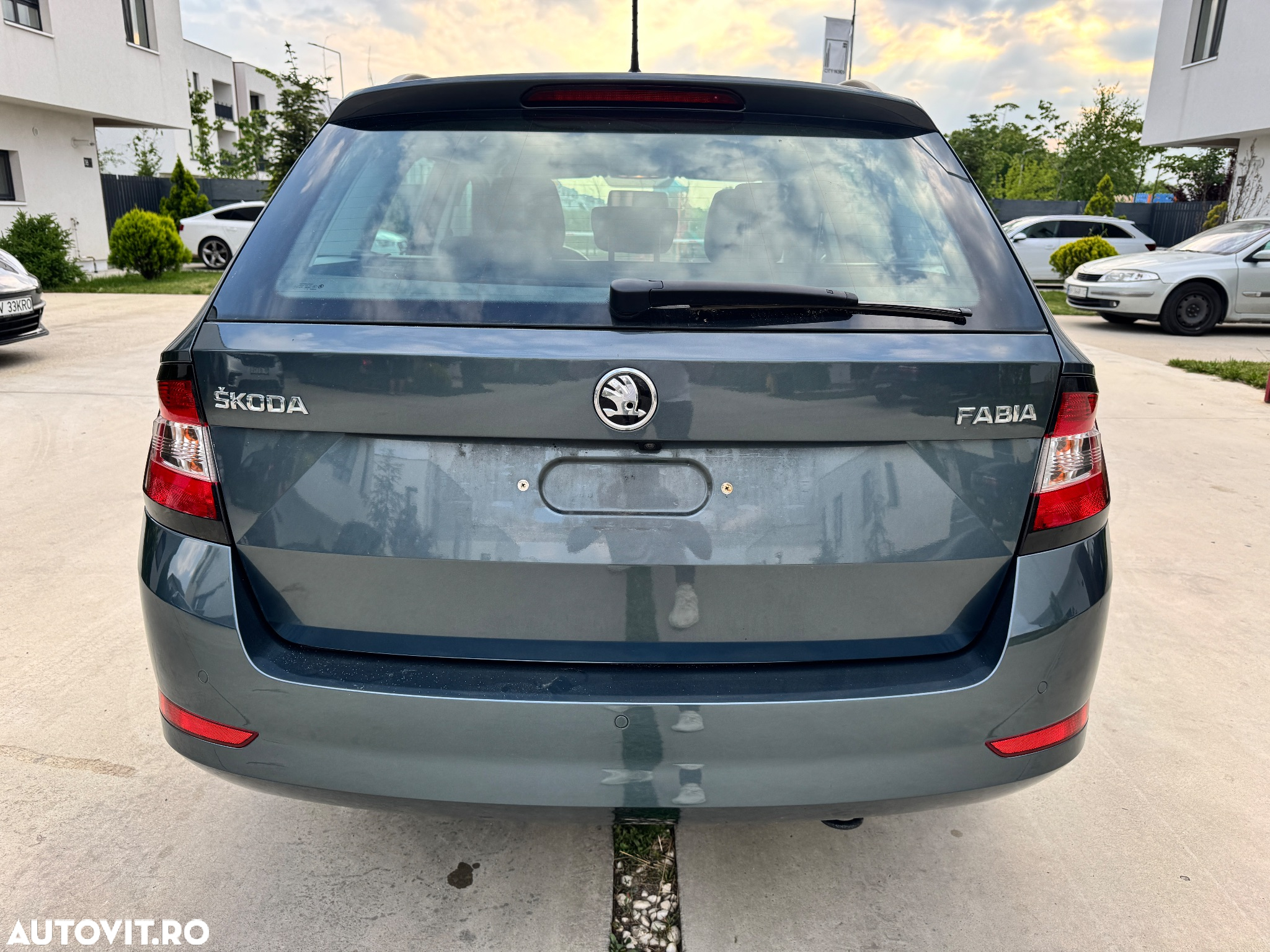 Skoda Fabia Combi 1.0 MPI Active - 19