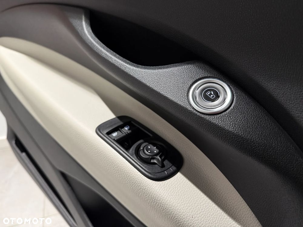 Fiat 500 ver-1-0-hybrid - 18