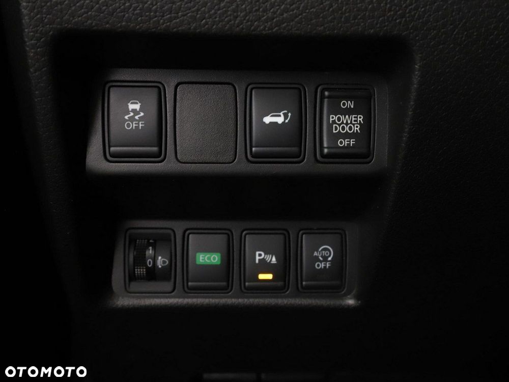 Nissan X-Trail 1.6 DCi Xtronic N-Connecta - 34