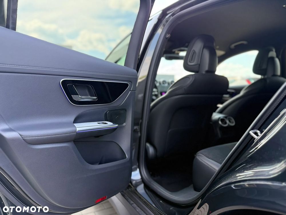 Mercedes-Benz GLC - 25