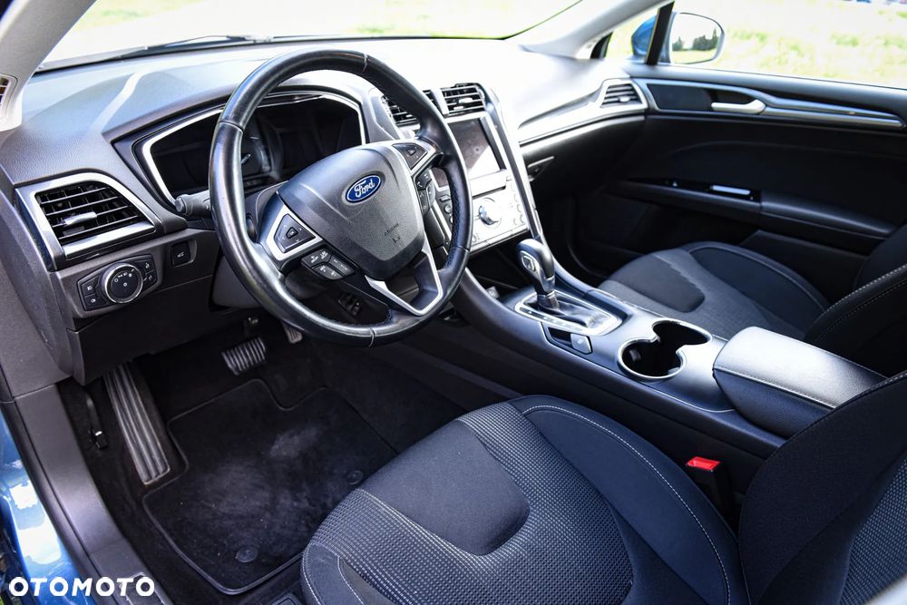 Ford Mondeo 2.0 Hybrid Titanium - 16