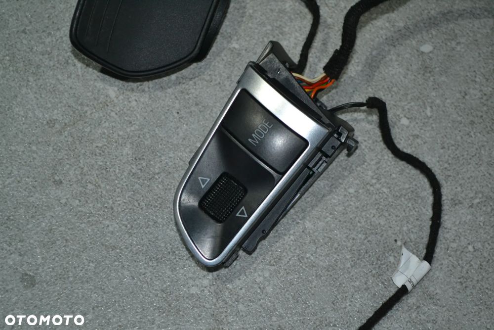 AUDI A3 8P A4 B7 A5 A6 C6 A4 B8 PRZEŁĄCZNIK STEROWANIE MULTIFUNKCJI PRZYCISK 4E0951527AF 4E0951527AG ŁOPATKI 4E0951527J 4E0951527H WIBRATOR - 2