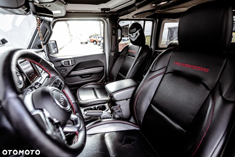 Jeep Wrangler - 34