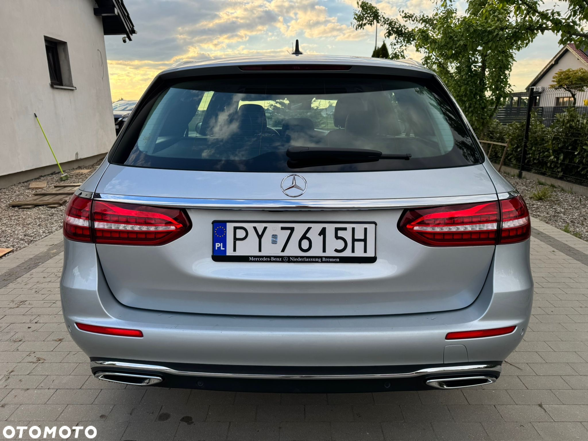 Mercedes-Benz Klasa E 220 d T 9G-TRONIC Avantgarde - 16