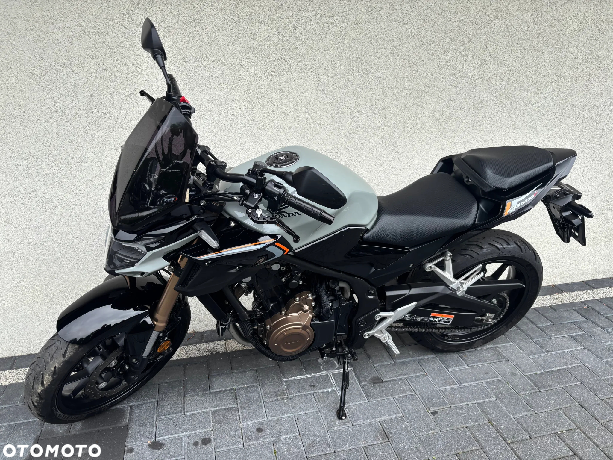 Honda CB - 2