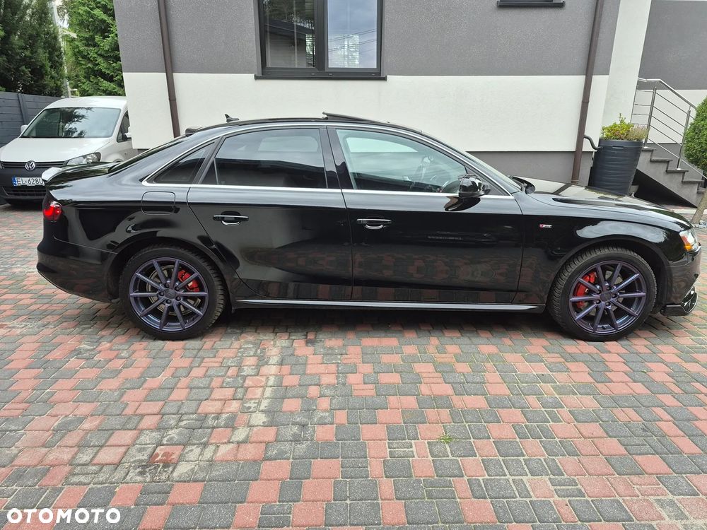 Audi A4 Limousine - 10