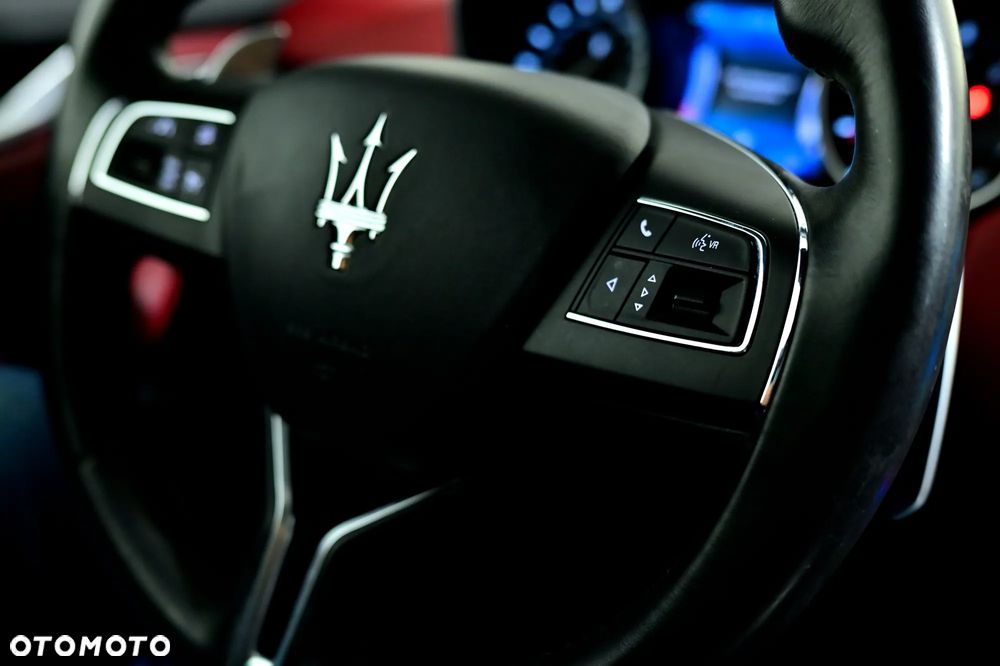 Maserati Levante S - 19