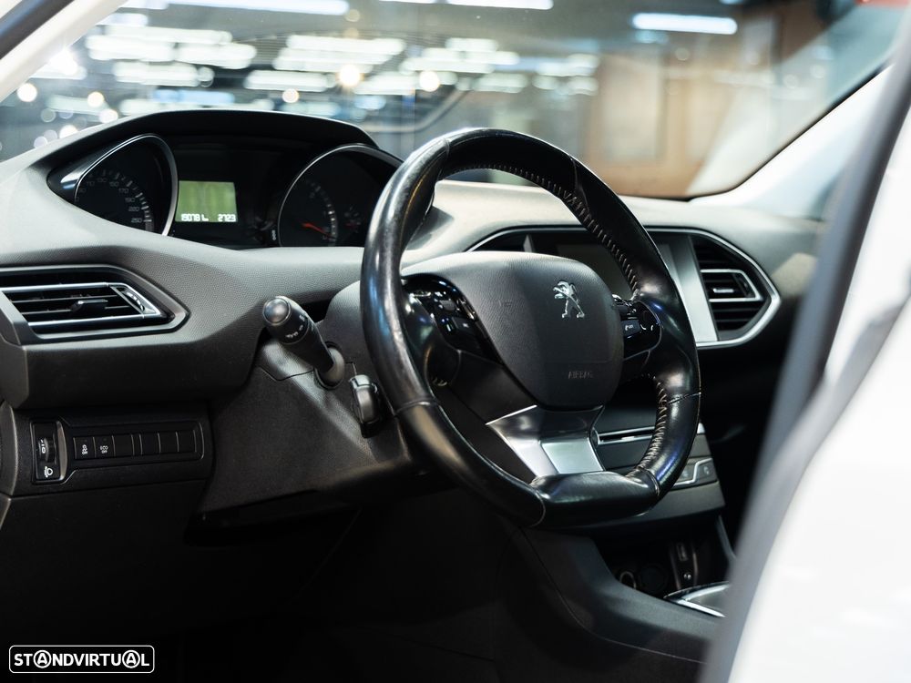 Peugeot 308 SW BlueHDi 120 Stop & Start Active - 12