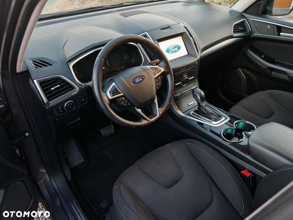Ford S-Max 2.0 TDCi Titanium PowerShift - 24