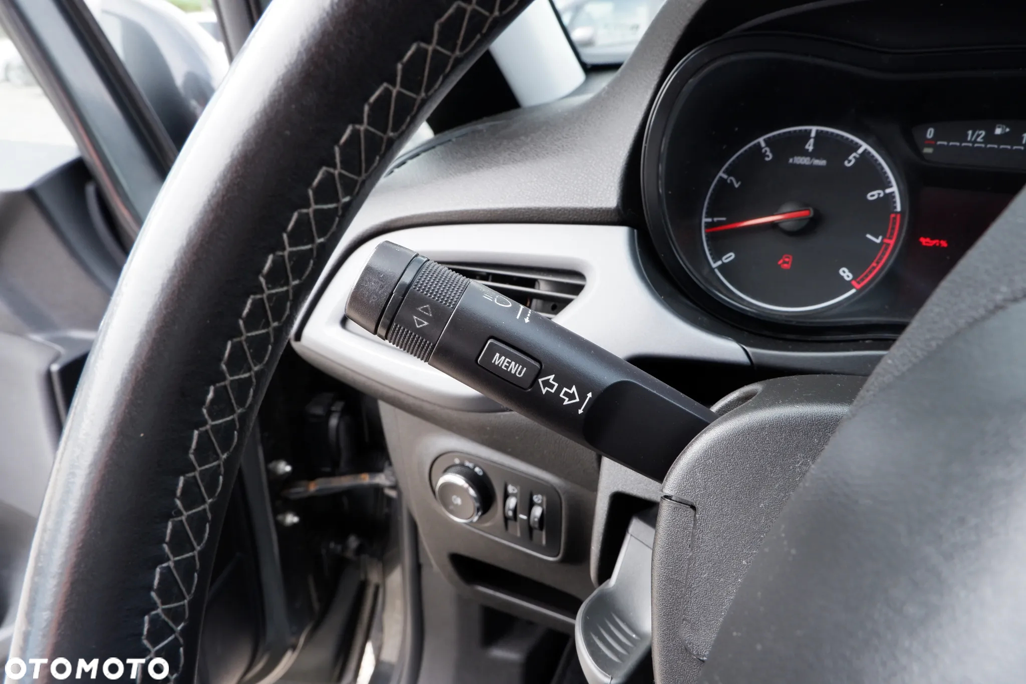 Opel Corsa 1.4 Enjoy - 18