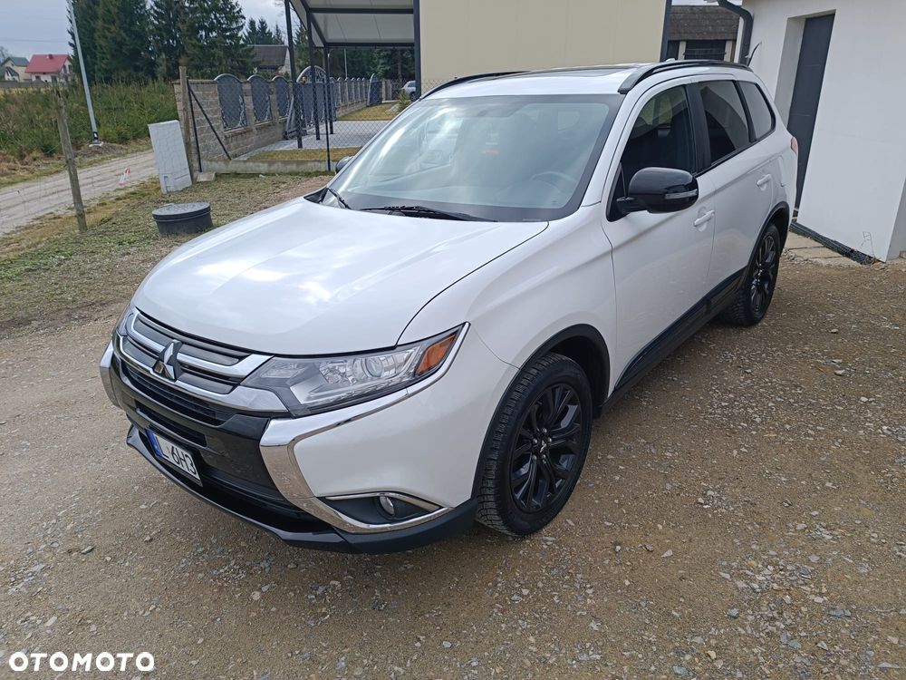 Mitsubishi Outlander - 1