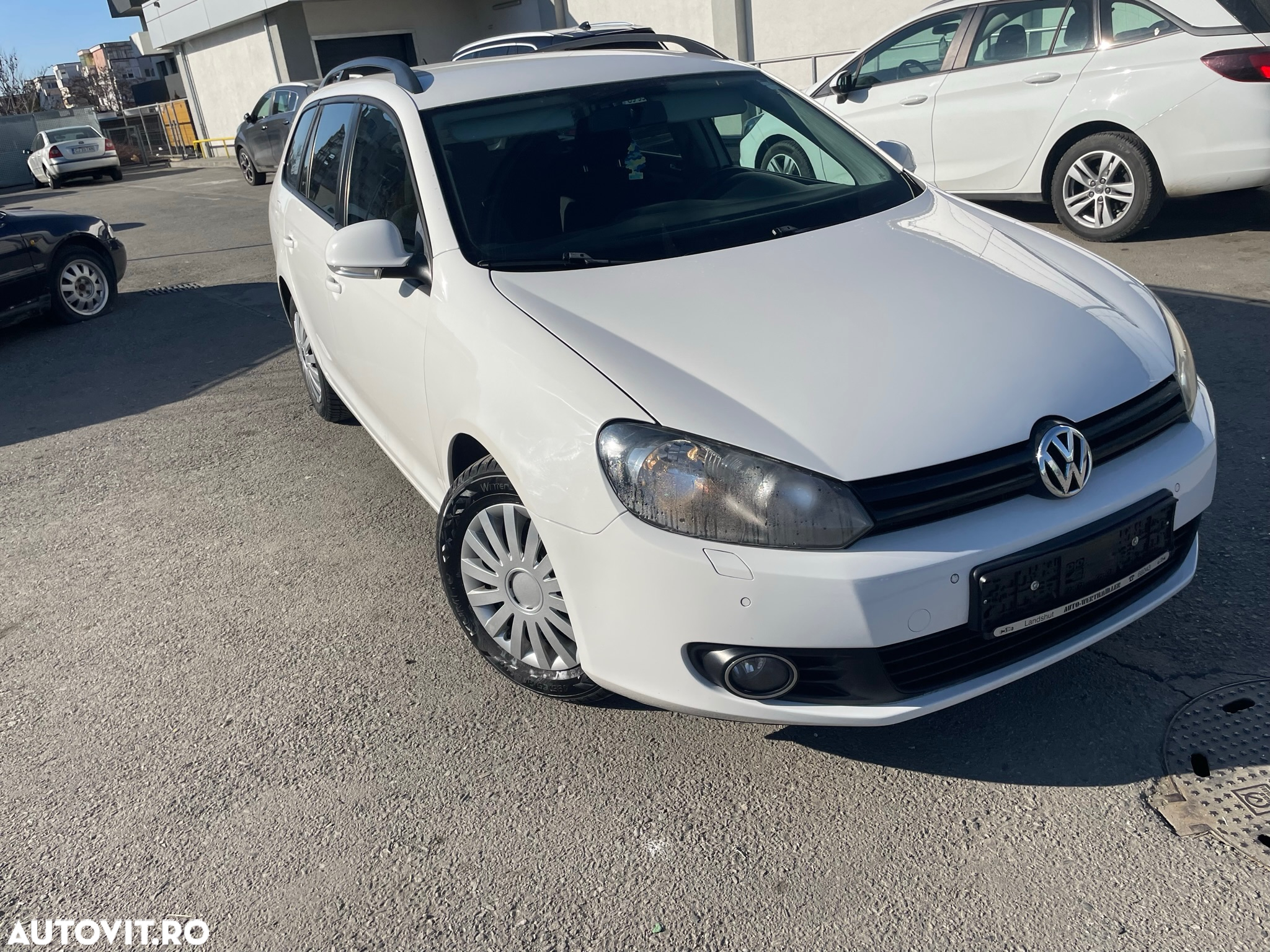 Volkswagen Golf - 2